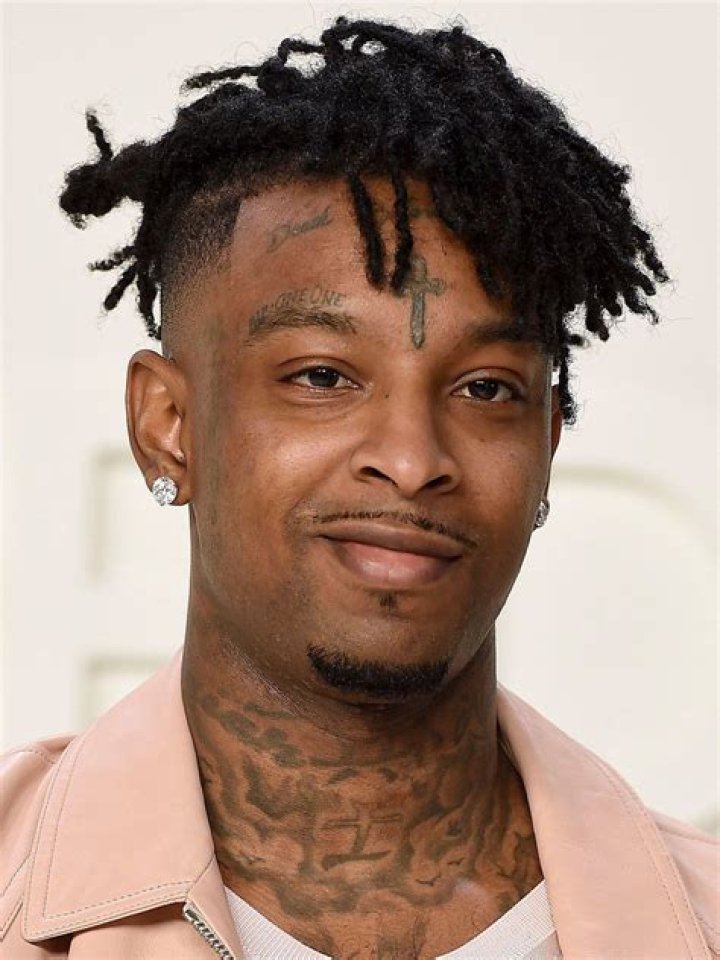 21 Savage Biography - Facts, Childhood, Family Life & Achievements