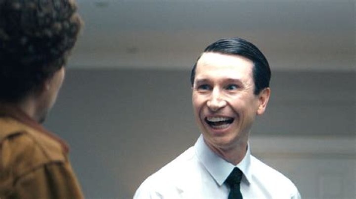 A satirically surreal sci-fi confuses and confounds streaming crowds