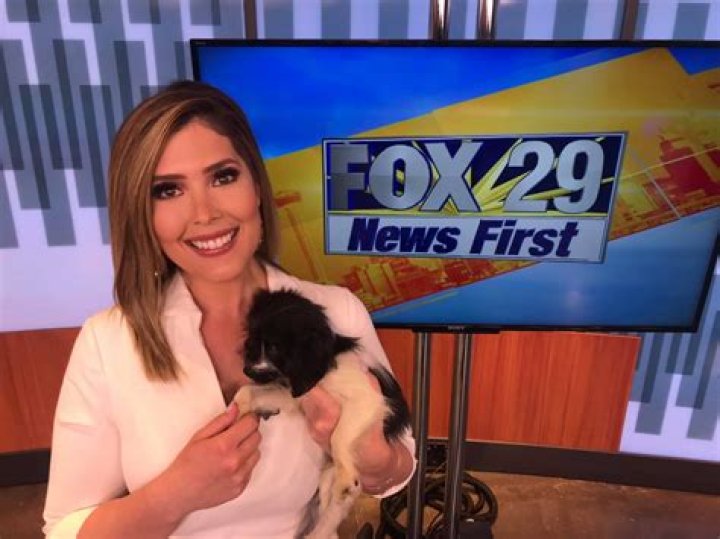 Adam King FOX 25, Bio, Wiki, Age, Wife, Salary, KABB, FOX29, Net Worth