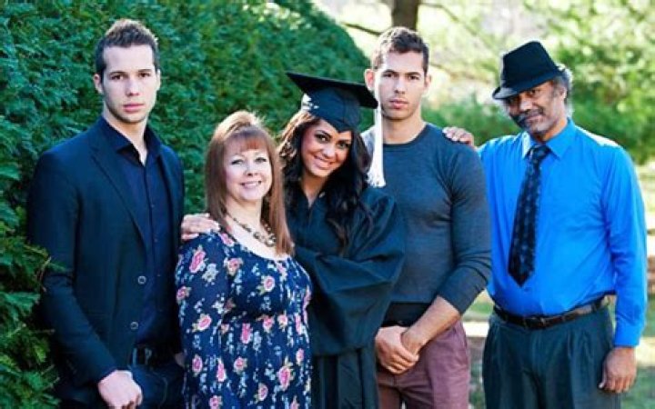 Ailbhe Cowley children: Does Ailbhe Cowley have children?