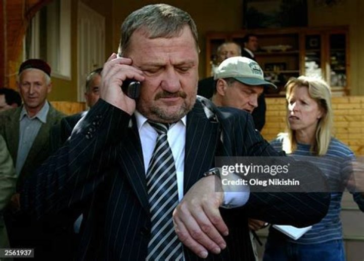 Akhmad Kadyrov Biography - Facts, Childhood, Family Life & Achievements