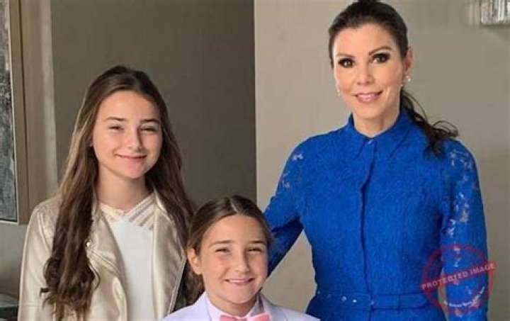 Alejandra Ortiz Bio, Wiki, Age, Height, Husband, Children, Telemundo, Salary and Net Worth