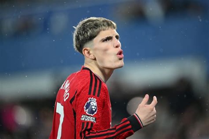 Alejandro Garnacho height and weight