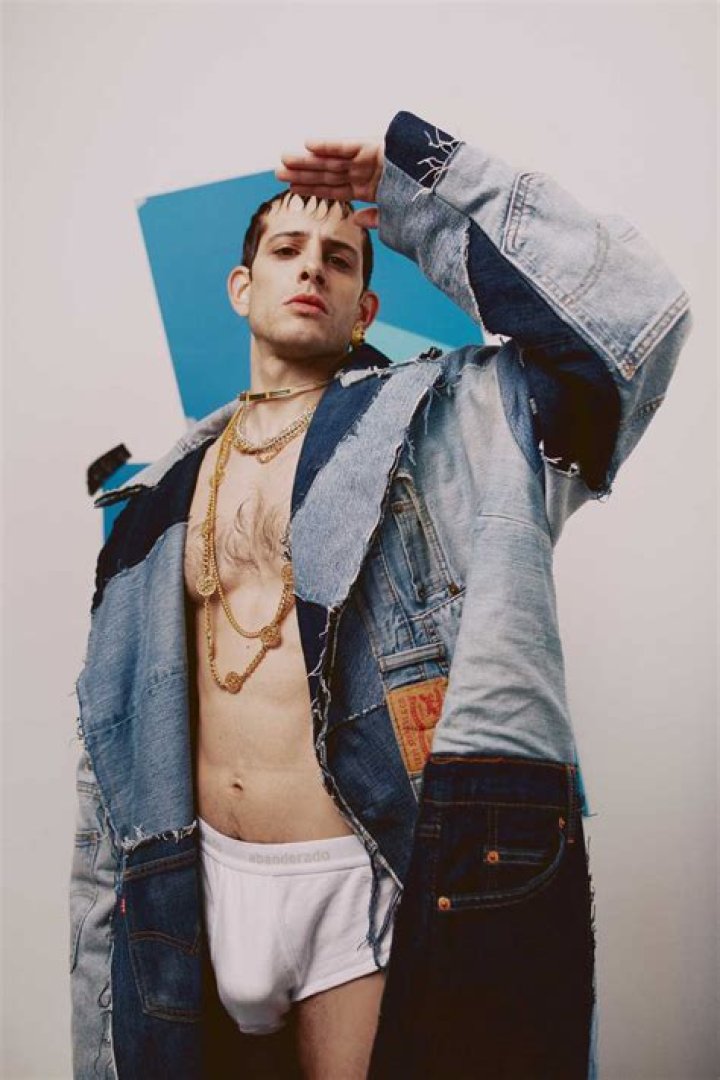 Alex Villazan Wiki, Age, Height, Net Worth, Girlfriend & More