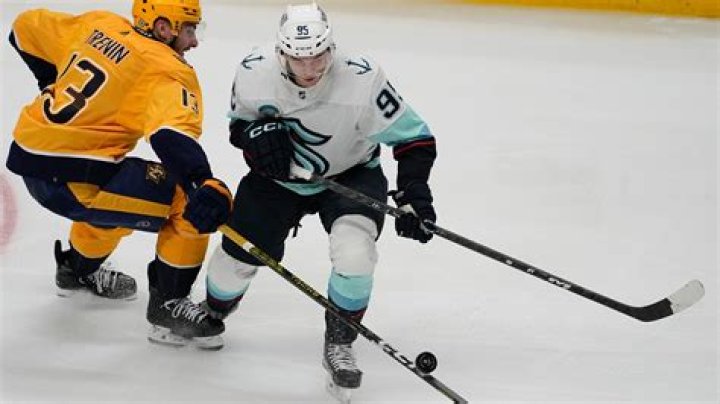 André Burakovsky Father: Who is Robert Burakovsky, Swedish ice hockey coach?