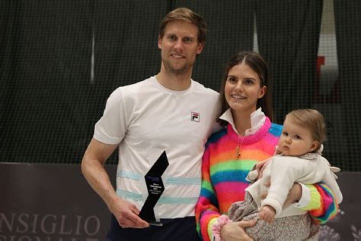 Andreas Seppi family: Wife, children, parents, siblings