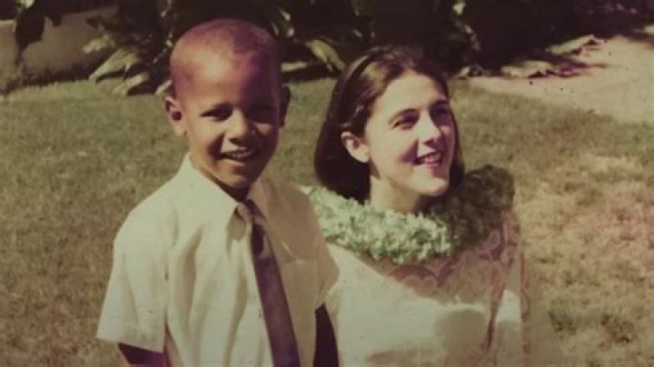 Ann Dunham Biography - Facts, Childhood, Family Life & Achievements