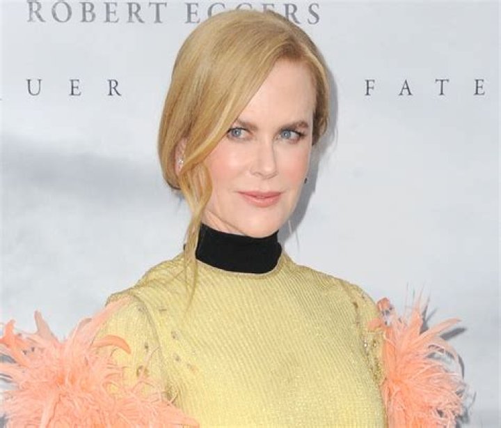 Aquaman Star Nicole Kidman Shares Swimsuit Photo of “Friday Feeling”
