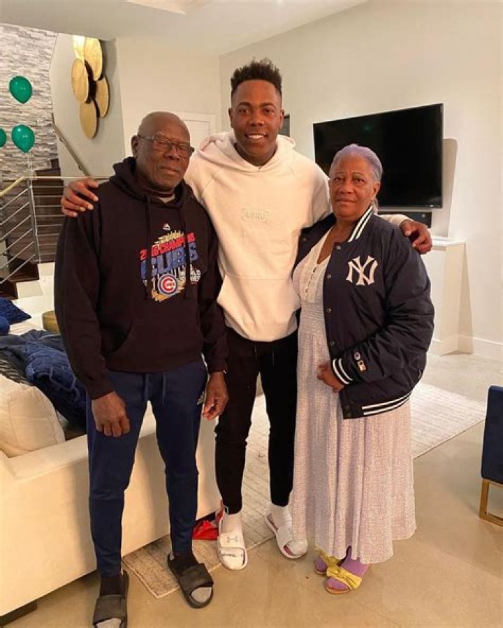 Aroldis Chapman Parents: Meet Juan Alberto Chapman Benett And Maria Caridad De La Cruz