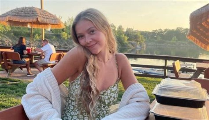 Asha Zapf - Bio, Facts, Family Life of Instagram Star