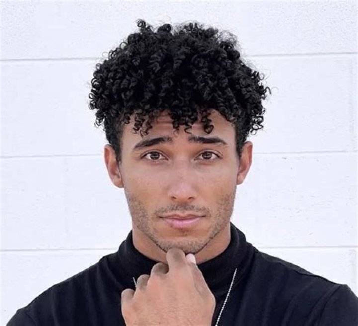 Austin Armstrong – Bio, Facts, Family