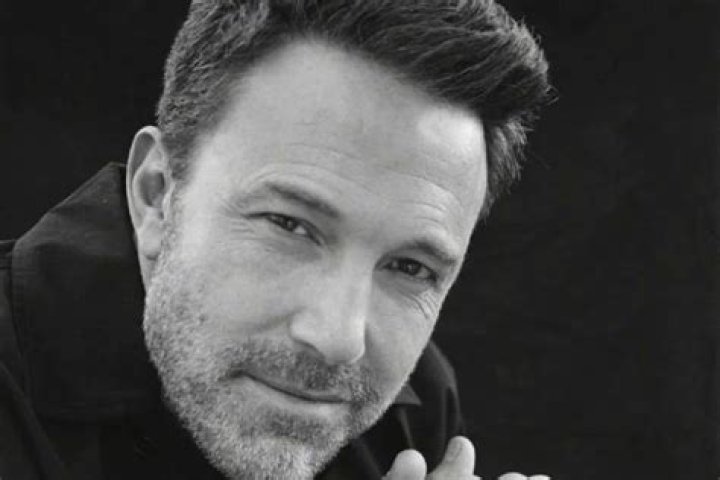 Ben Affleck Looks Dashing On The Red Carpet At The Way Back Premiere