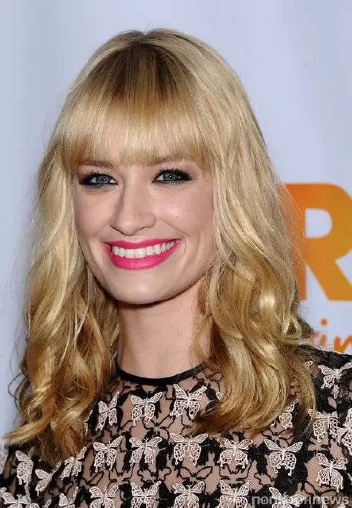 Beth Behrs Bra, Size, Age, Weight, Height, Measurements