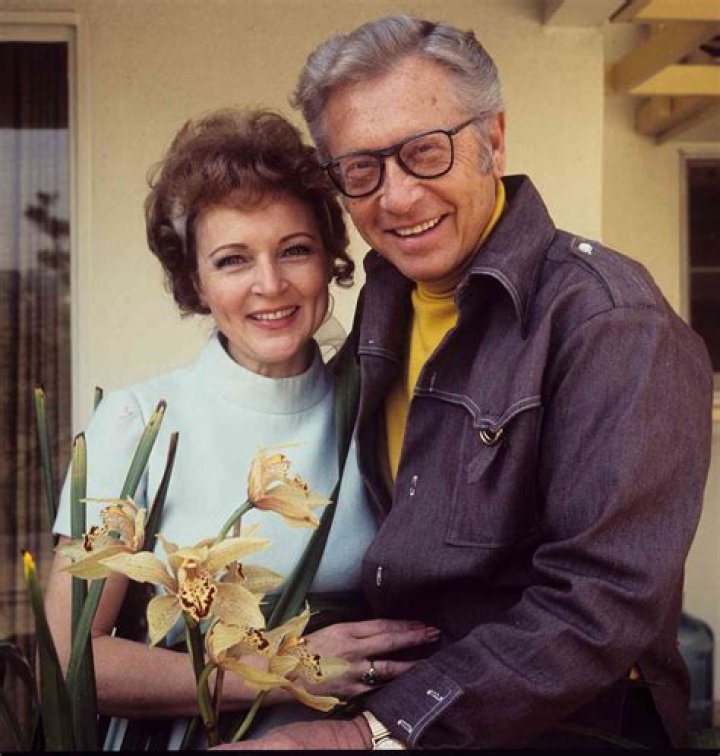 Who was her favorite; Allen Ludden, Lane Allen or Dick Barker?