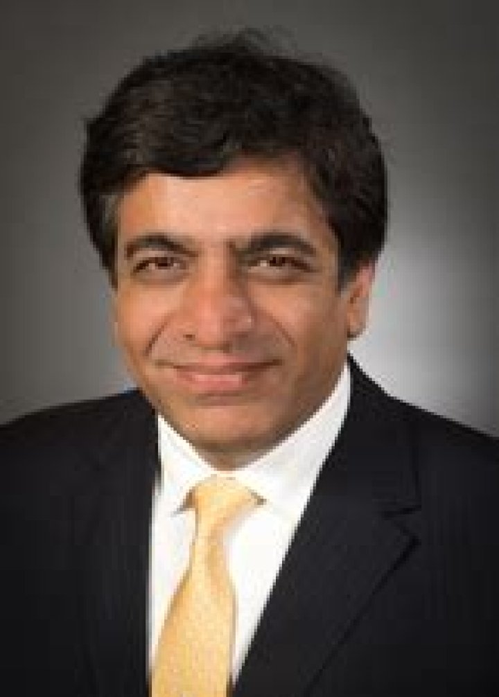 Dr. Bhupesh Parashar, MD – New Hyde Park, NY