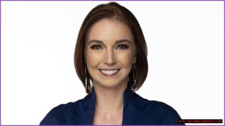 Brittany Rainey (Meteorologist ) Bio, Age, Height, Husband, FOX 13, Back Surgery and Salary