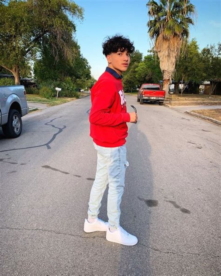 Bruhitz_Kevin – Bio, Facts, Family