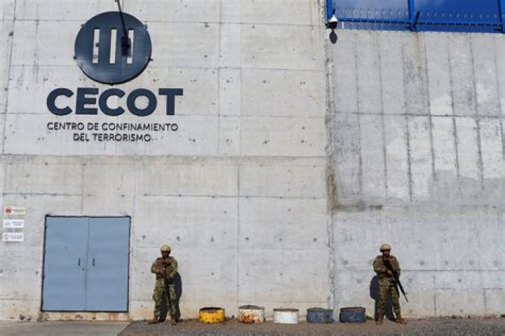 Dr. Cecil Hollen, DO – Lexington, KY