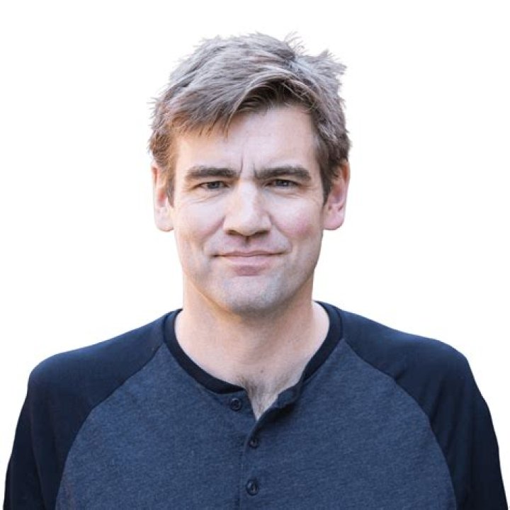 Chris Dixon Biography - Facts, Childhood, Family Life & Achievements