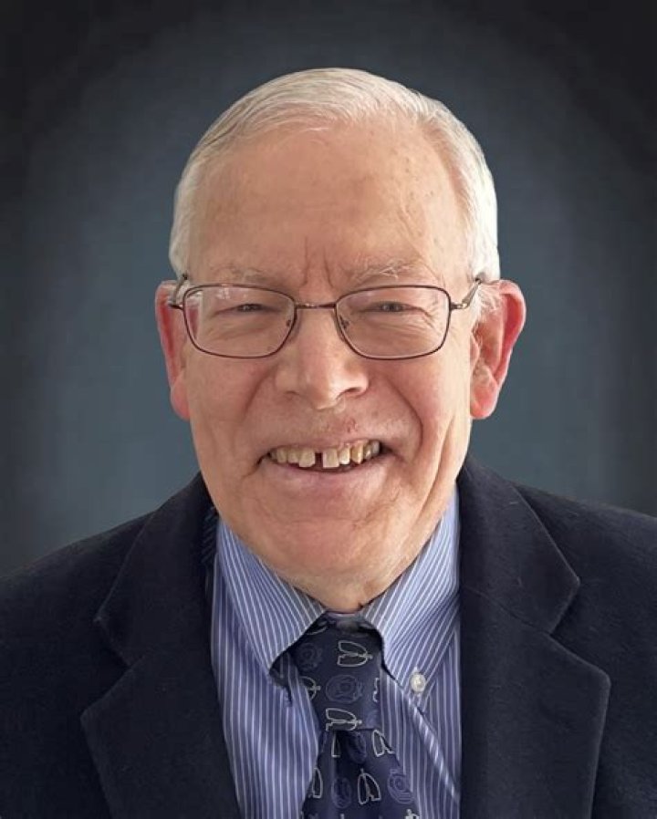 Dr. Christopher Randolph, MD – Waterbury, CT