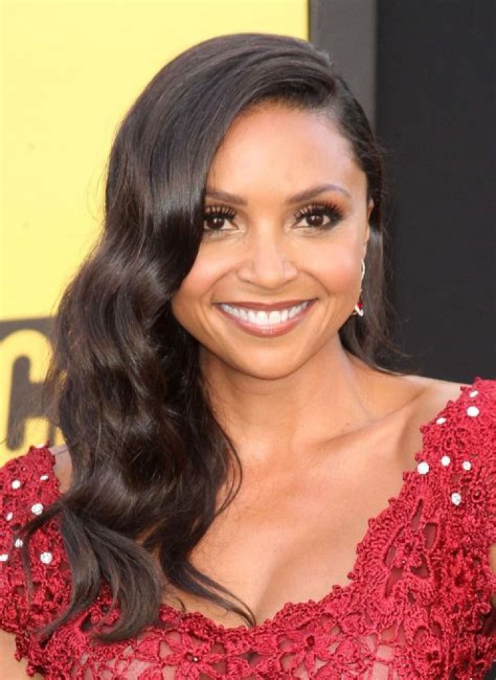 Danielle Nicolet Biography - Facts, Childhood, Family Life & Achievements