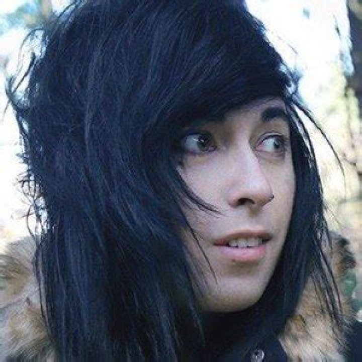 Destery Moore Biography - Facts, Childhood, Family Life & Achievements