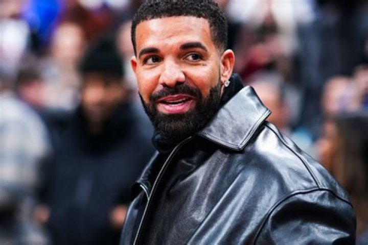 
Drake Teases New Music and Tour During Concert at Apollo Theater in NYC 