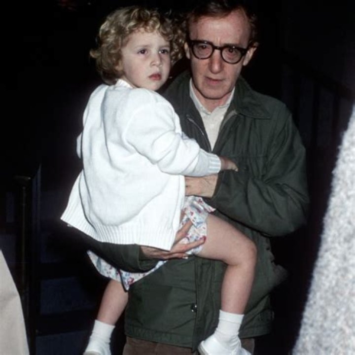 Dylan O'Sullivan Farrow Biography - Facts, Childhood, Family Life & Achievements