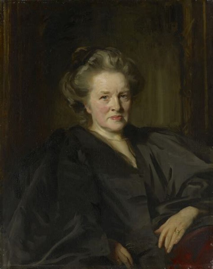 Elizabeth Garrett Anderson Biography - Childhood, Life Achievements & Timeline