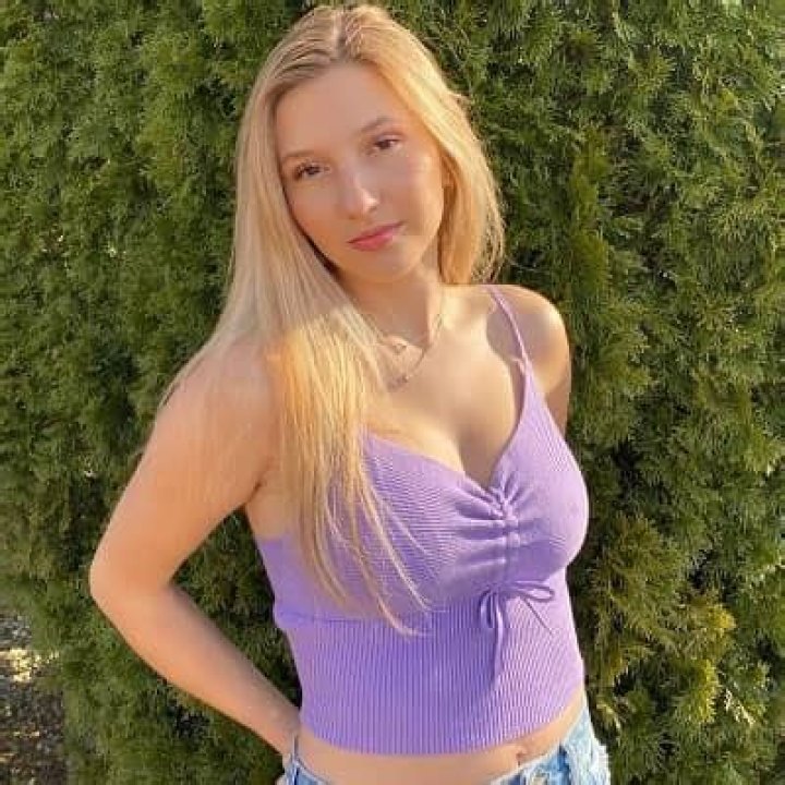 Ellie Vandeel – Bio, Facts, Family Life of the TikTok Star