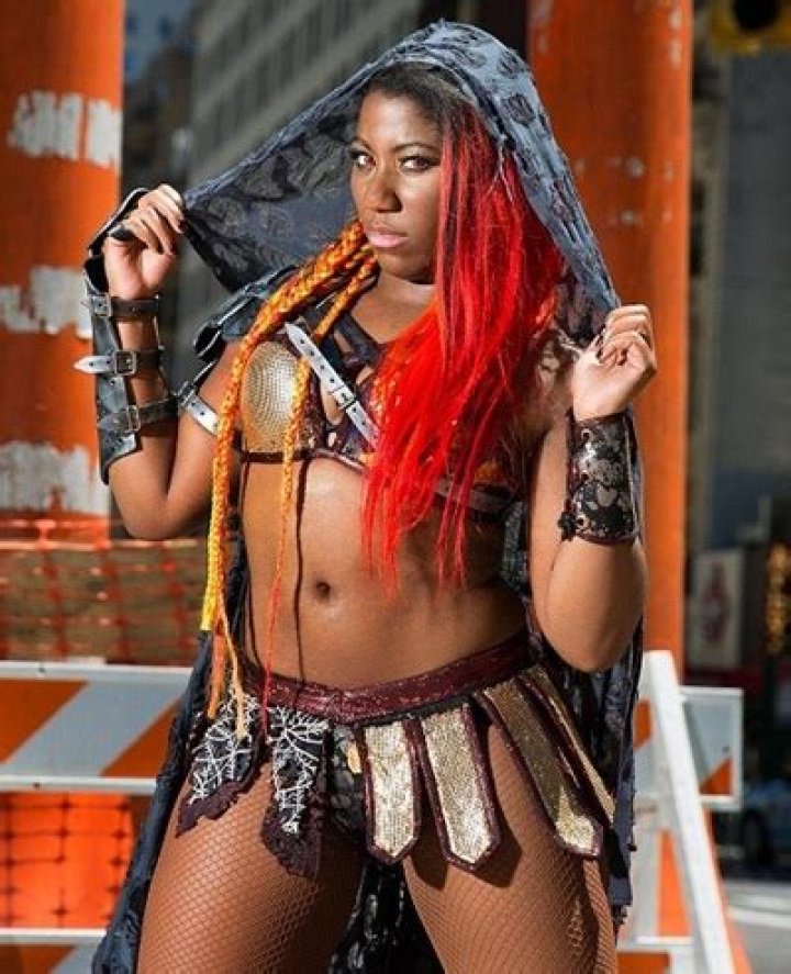 Ember Moon Height Weight Bra Size Body Measurements Age Stats Facts