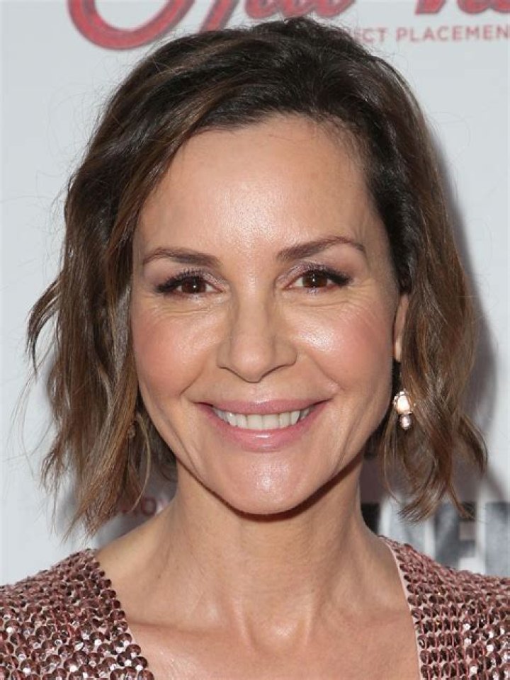 Embeth Davidtz Biography - Facts, Childhood, Family Life & Achievements
