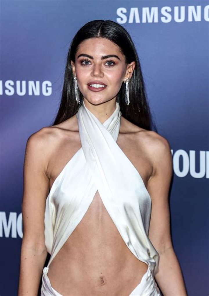 Emily Canham Biography - Facts, Childhood, Family Life & Achievements