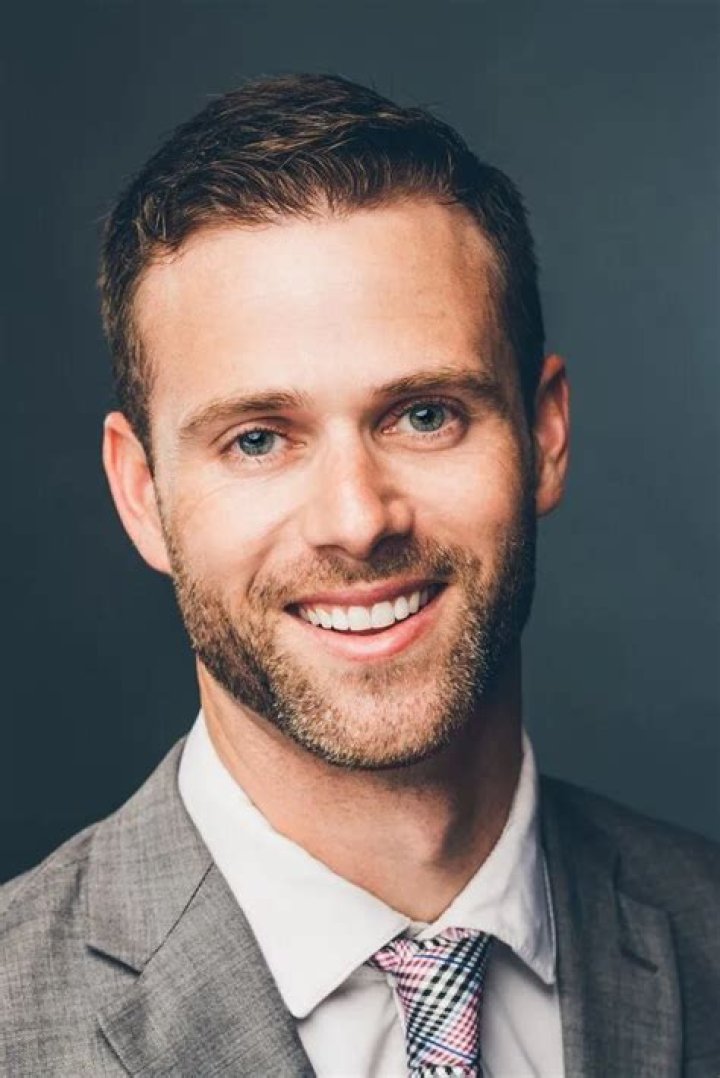 Dr. Eric Vaughn, MD – Hoffman Estates, IL