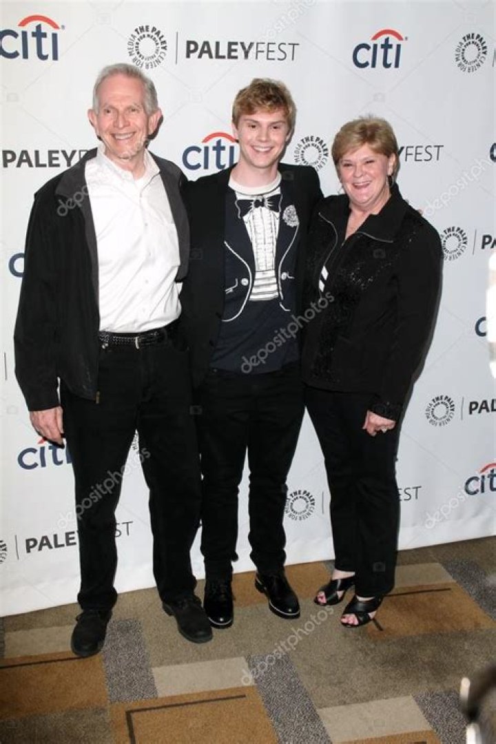 Evan Peters siblings: Meet Michelle Peters, Andrew Peters