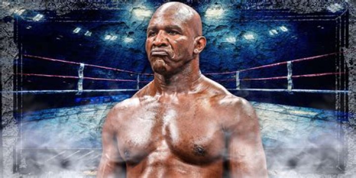 Evander Holyfield Biography - Facts, Childhood, Family Life & Achievements