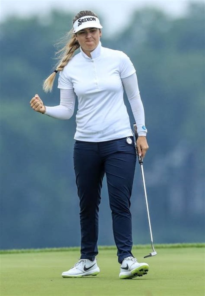 20 Amazing Bodies of Female Golfers