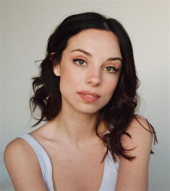 Fiona Palomo Age, Boyfriend, Height, Parents, Net Worth & More