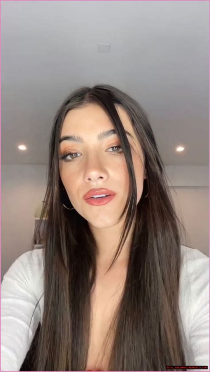 Francesca Farago- Net Worth, Bio, Age, Boyfriend, Dating, Height, Career