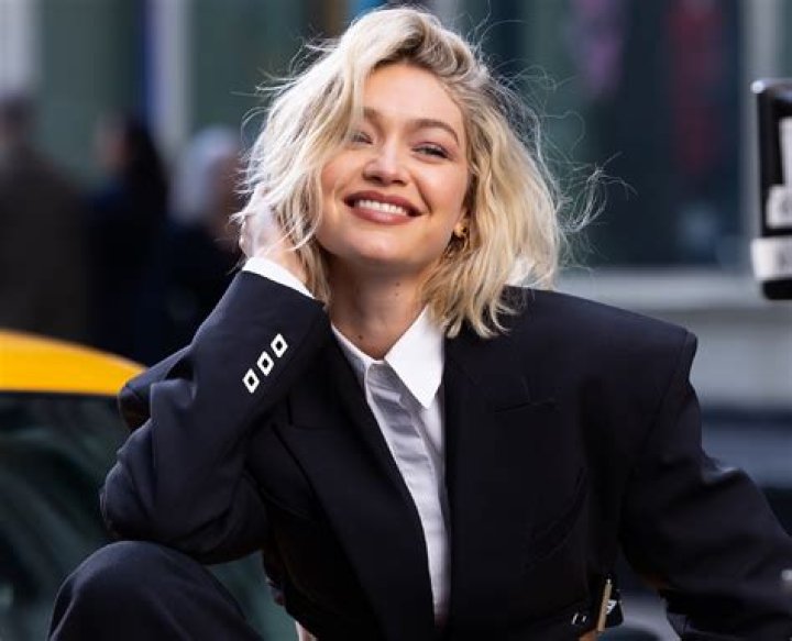 Gigi Hadid in Two-Piece Workout Gear Has a "BDay Week"  — Celebwell