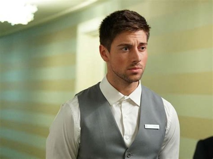 Grand Hotel Hunk Lincoln Younes Dishes Major Details On What Is Ahead For Danny