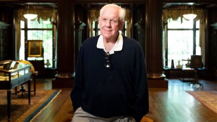 Harlan Crow Biography, Education, Career, Controversies, And Net Worth