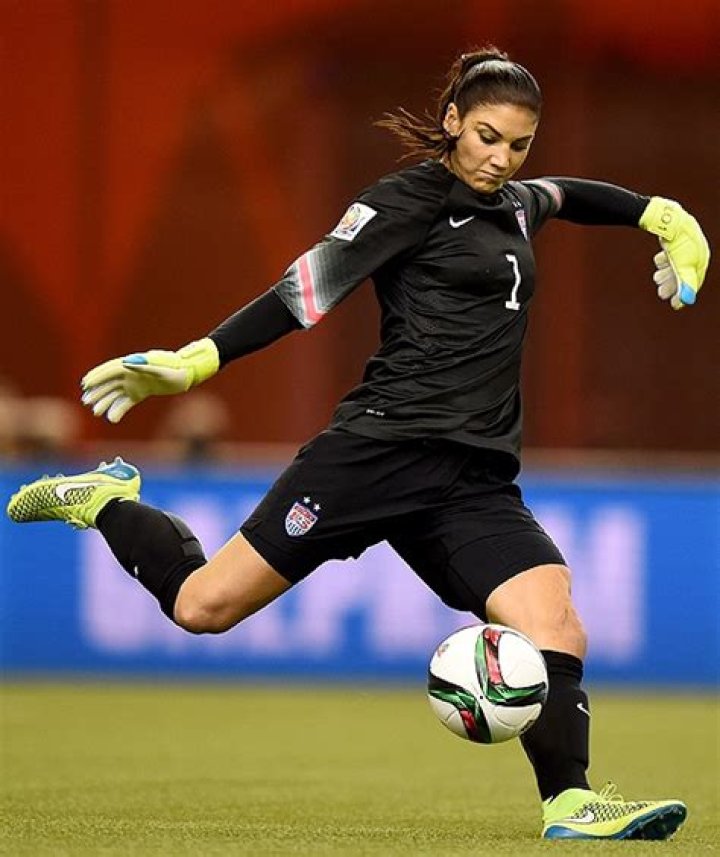 Hope Solo Height Weight Bra Size Body Measurements Vital Stats Facts