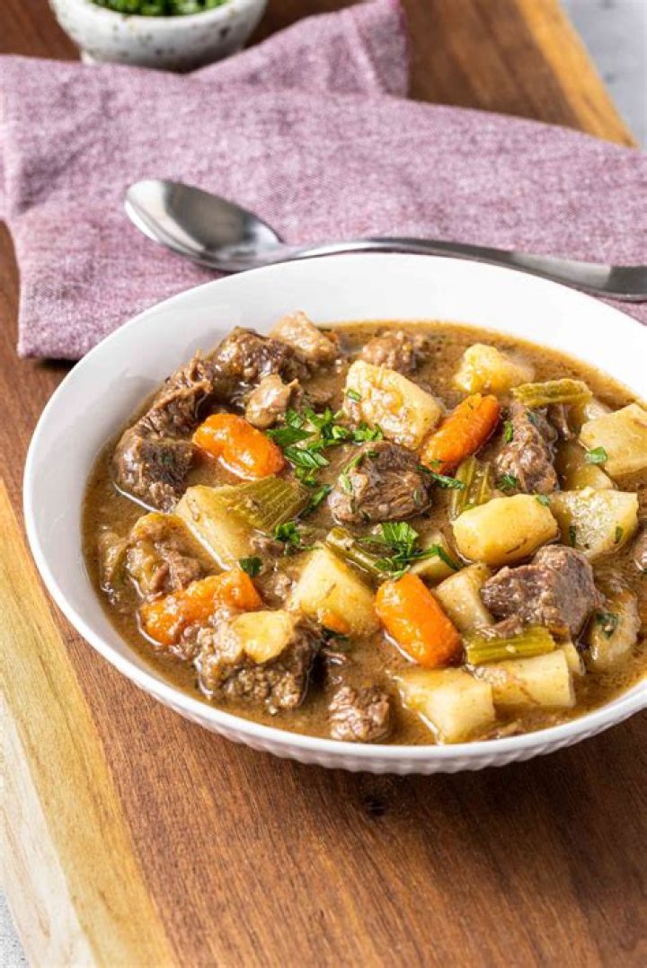 How long do you cook beef stew