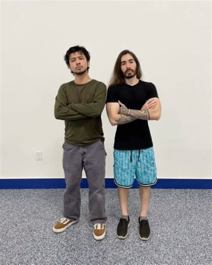 How Tall is Cr1tikal aka Charlie White? Age, Wiki, Bio Height, Hunger Games, YouTube, Moist Critical