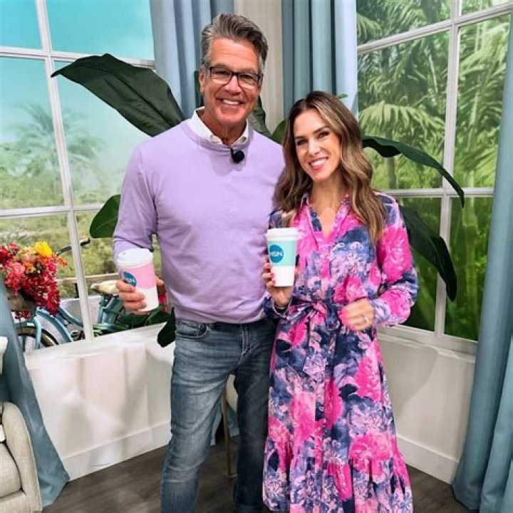 HSN: Shannon Smith Husband: Who Is She Married To? Everything On Age, Wikipedia Biography