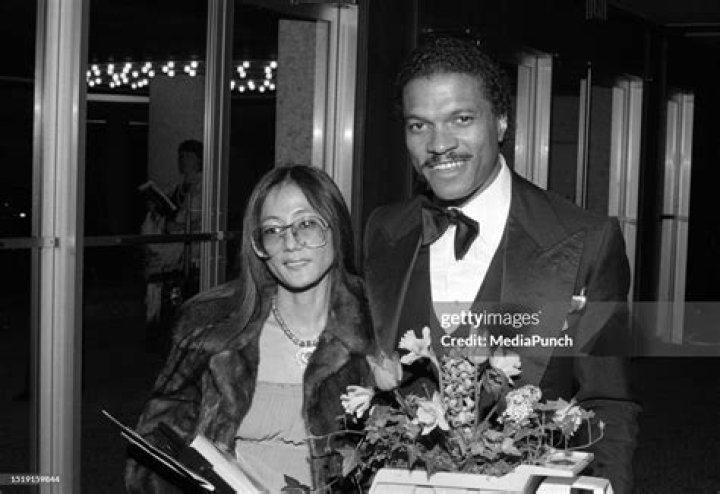 Is Billy Dee Williams still married? – Celebrity