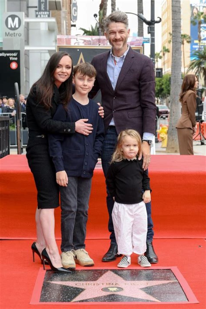 Is Christina Ricci in a relationship? – Celebrity