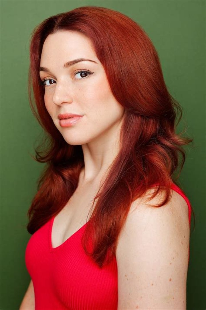 Jennifer Stone - Bio, Facts, Family Life of Actress