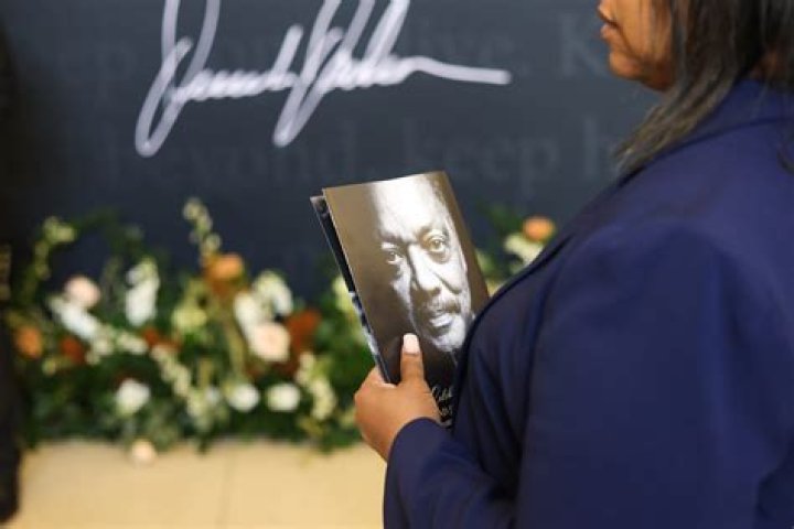 Jesse Jackson Biography - Facts, Childhood, Family Life & Achievements